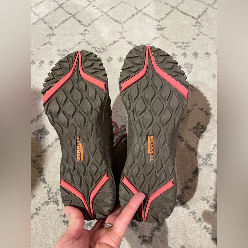 Merrell Women’s Siren Q2 Mid WP Hiking Boot Boulder Size 8.5M US - Picture 6 of 8